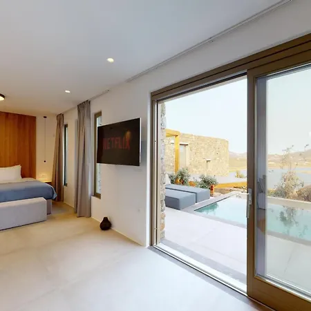 Nasta & Intentional Living Mykonos